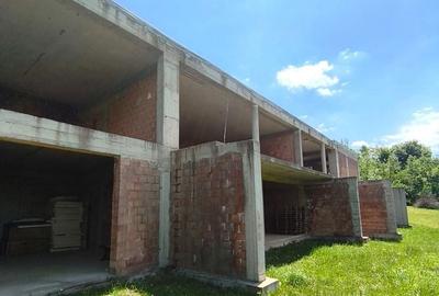Casă cu 7 camere cu Teren 5000 Mp în Adunați - 7