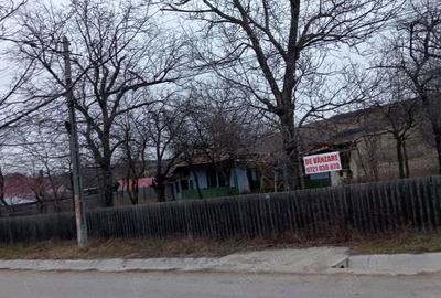Teren de 4800 mp, în Ivănești