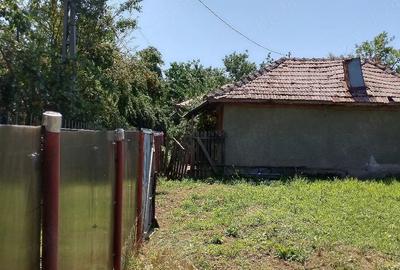 Casă cu 3 camere cu Teren 829 Mp în Brazii