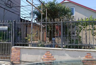 Casă individuală cu 2 camere cu Teren 278 Mp în Central - 1