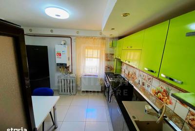 Apartament cu 2 camere semidecomandat în Rovine