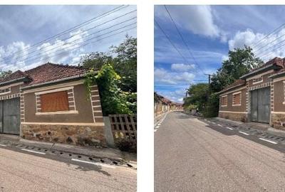 Casă cu 2 camere cu Teren 480 Mp în Central