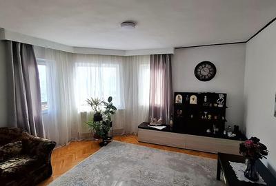 Apartament cu 4 camere decomandat în Central - 6