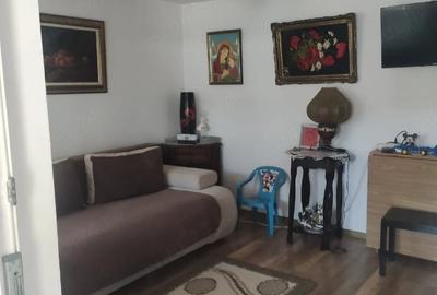 Casă cu 4 camere cu Teren 194 Mp în Central - 2