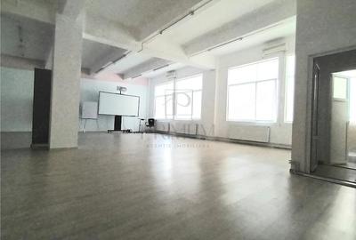 Spațiu comercial, de 9 mp, în Ultracentral