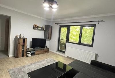 Apartament cu 2 camere decomandat, mobilat în Central