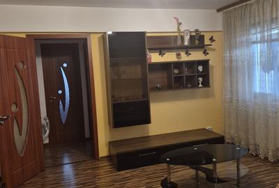 Apartament cu 2 camere semidecomandat în Milcov