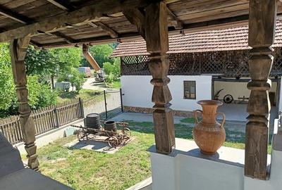 Casă cu Teren 2000 Mp în Central