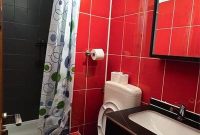 Garsonieră în Titan