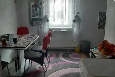 Apartament cu 3 camere decomandat în Central - 6