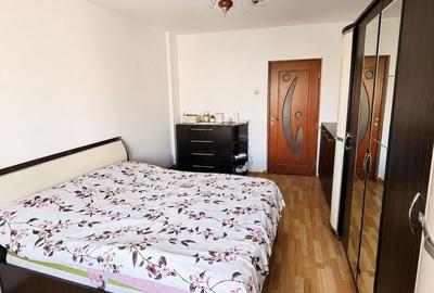 Apartament cu 2 camere decomandat în Între Lacuri