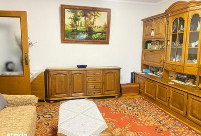 Apartament cu 3 camere decomandat în George Enescu