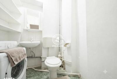 Apartament cu 4 camere decomandat în Nicolina