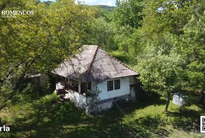 Casă cu 2 camere în Oprești
