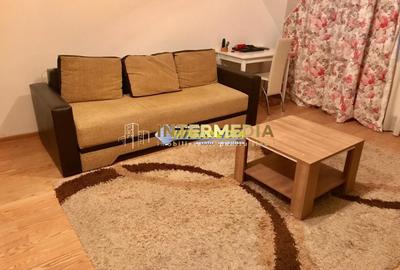 Apartament cu 2 camere semidecomandat, mobilat în Central