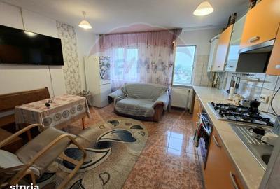 Apartament cu 3 camere semidecomandat în Tache - 4