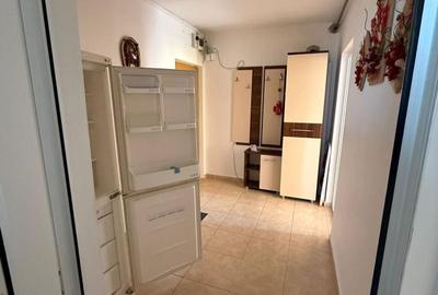 Apartament cu 2 camere decomandat în Palazu Mare - 4