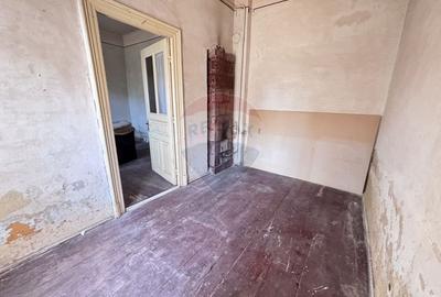 Casă cu 2 camere cu Teren 45 Mp în Polonă