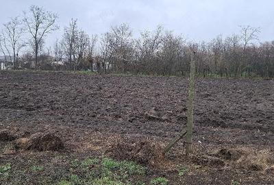 Teren de 1500 mp, în Fundeni - 2