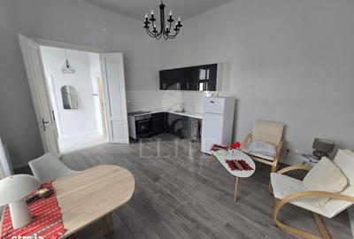 Apartament cu 3 camere semidecomandat în Central