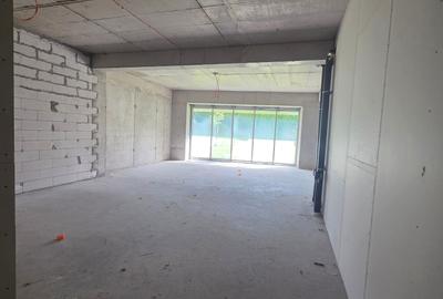 Birou, de 158 mp, în Dămăroaia - 2