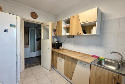 Apartament cu 3 camere semidecomandat în Târgu Cucu - 6