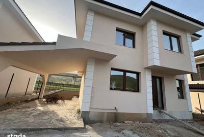Casă cu 4 camere în Luna
