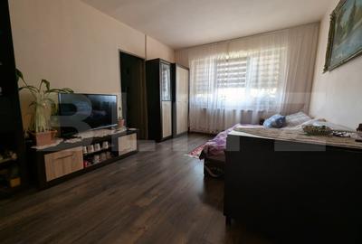 Apartament cu 2 camere semidecomandat, mobilat în Valenta