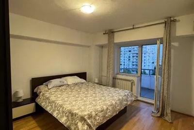 Apartament cu 3 camere decomandat în Centrul Civic
