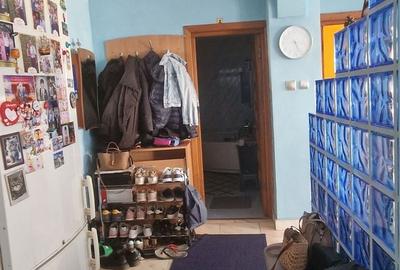 Apartament cu 2 camere decomandat în Gara