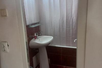 Apartament cu 2 camere decomandat în Casa de Cultură - 9