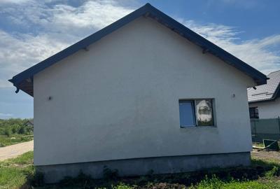 Casă individuală cu 3 camere cu Canalizare în Clinceni - 4
