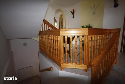 Casă cu 7 camere cu Teren 450 Mp în Clăbucet - 7