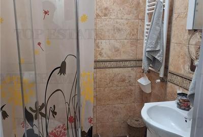 Apartament cu 2 camere semidecomandat în Tei