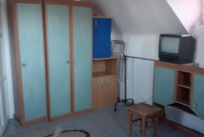 Garsonieră decomandată în Europa - 3