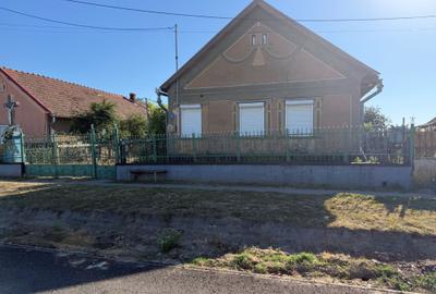 Casă cu 3 camere în Vășad - 4
