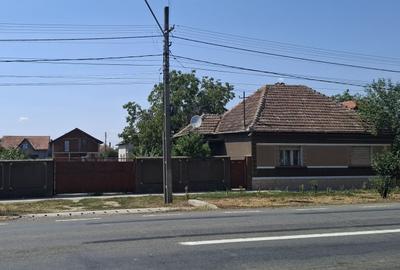 Casă cu 2 camere în Zimandu Nou