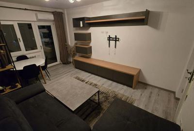 Apartament cu 2 camere decomandat în Ultracentral