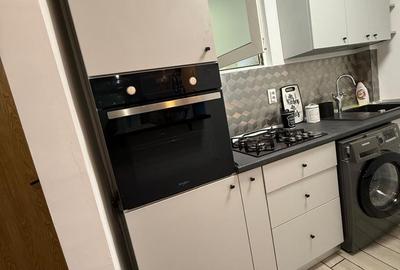 Apartament cu 2 camere decomandat, mobilat în Victoriei