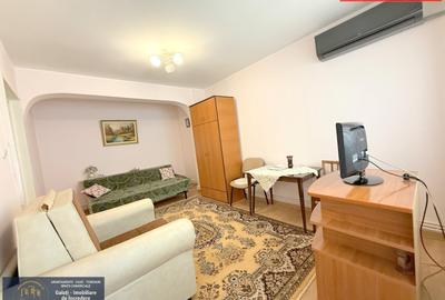 Garsonieră decomandată în Central