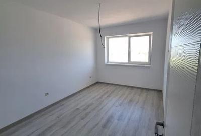 Apartament cu 3 camere în Sânpetru - 4