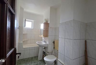Garsonieră decomandată în Soarelui