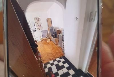 Apartament cu 3 camere semidecomandat în Giulești - 4