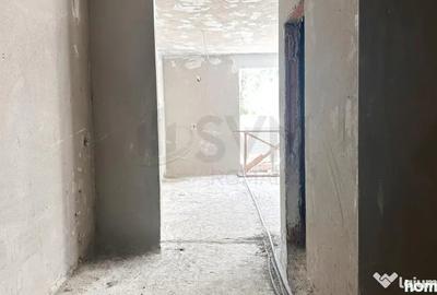 Apartament cu 3 camere decomandat în Moșilor