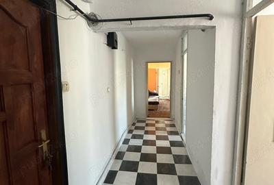 Apartament cu 3 camere semidecomandat în Central - 3