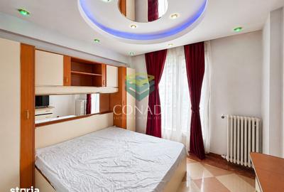 Apartament cu 3 camere semidecomandat în Centrul Civic