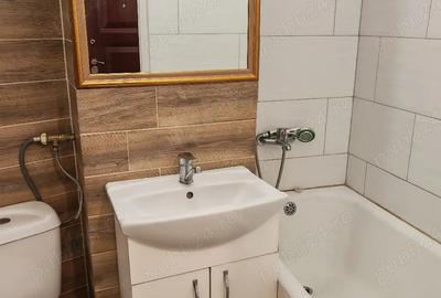 Garsonieră decomandată în Noua
