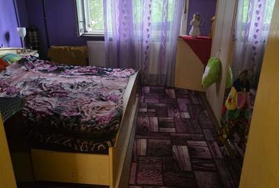 Casă cu 2 camere cu Teren 30 Mp în Petros