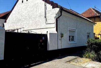 Casă individuală cu 8 camere cu Canalizare în Episcopia Bihorului - 7