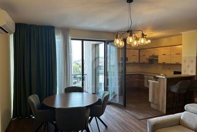 Apartament cu 3 camere semidecomandat, mobilat în Gheorgheni